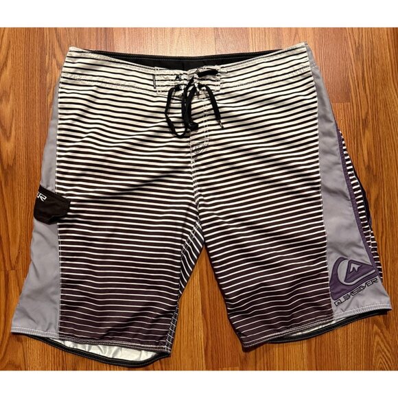 Quiksilver Board Shorts Mens 38 11" Striped Beach Swim Trunks - Picture 1 of 6